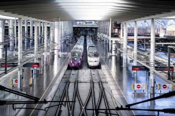 Retrasos en la línea de tren entre Madrid y Murcia por un fallo informático

