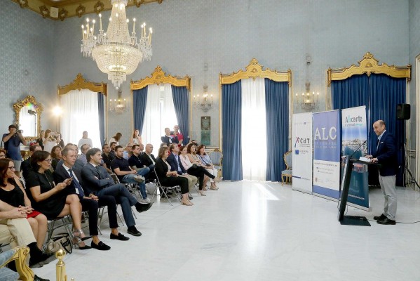 Alicante impulsa la gastronomía con un distintivo de calidad a restaurantes con los mejores arroces