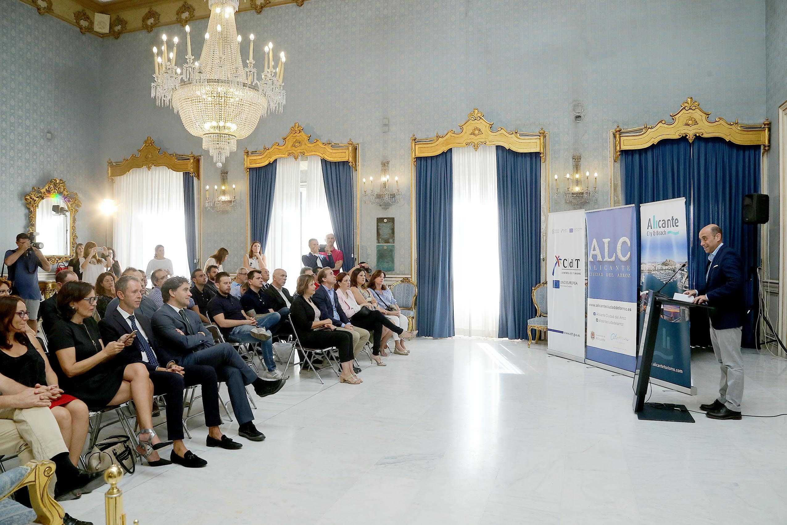 Alicante impulsa la gastronomía con un distintivo de calidad a restaurantes con los mejores arroces