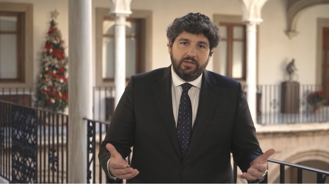 López Miras resalta el compromiso con el Mar Menor y la solidaridad murciana ante la Dana