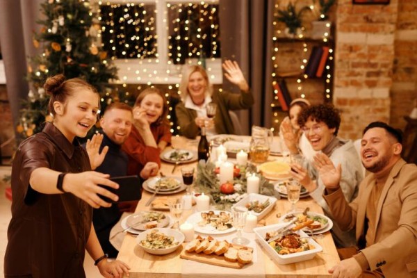 Alergólogos de la Región aconsejan advertir de las alergias alimentarias a los anfitriones de las comidas de Navidad
