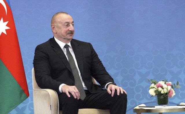 El presidente de Azerbaiyán pide a Rusia que confiese su responsabilidad del siniestro del Embraer 190
