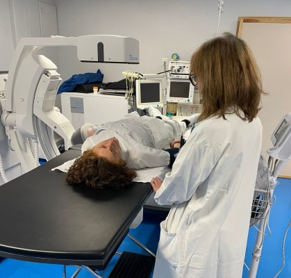 Los hospitales públicos de la Región concentran el 86% de la tecnología sanitaria y el 70% de las camas