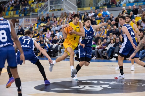 Valencia Basket cede ante un acertado Dreamland Gran Canaria