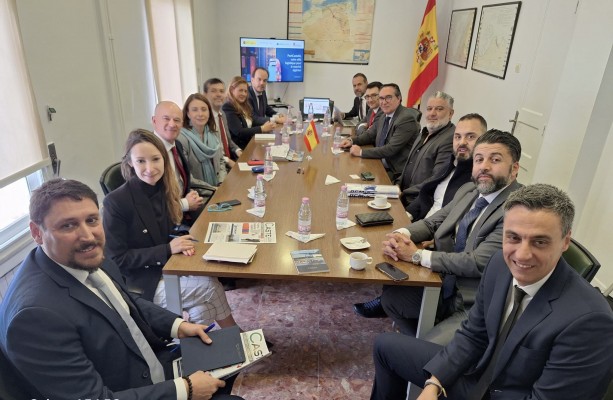 PortCastelló recibirá en enero a empresarios argelinos para recuperar la relación comercial tras el bloqueo
