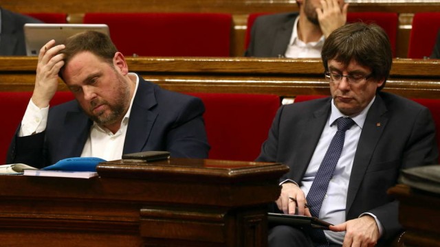 Puigdemont vuelve a difundir un enlace para consultar dónde votar el 1-O