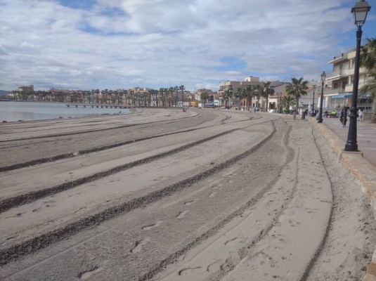 Los Alcázares activa su nuevo sistema de videovigilancia y control de aforos en playas