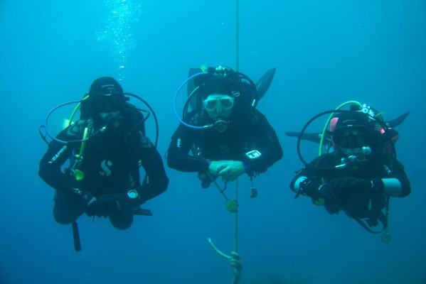 Bucear sin 'barreras': el GESC permite a los niños con discapacidad amar el buceo