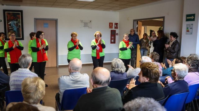 El Centro de Día de Onda organiza por Navidad talleres y encuentros familiares para mayores