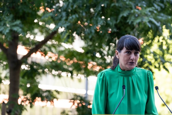 El Gobierno de España otorga a María González Veracruz la Gran
Cruz del Mérito Militar