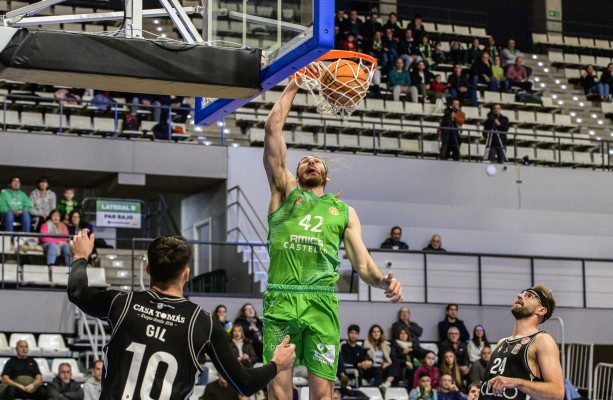 El Amics Castelló da un gran paso hacia las semifinales de la Copa España