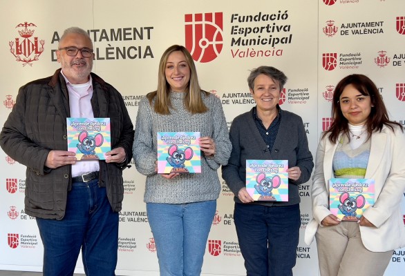 El Complejo Cultural Petxina acoge la presentación del libro ‘¡Aprende ajedrez con Chessy!’ editado por la Fundación Valencia Cuna del Ajedrez