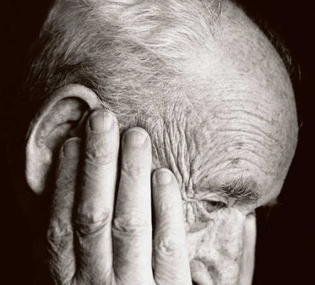 Sólo el 20% de los hogares de enfermos de Alzheimer dispone de accesos y zonas comunes adaptados