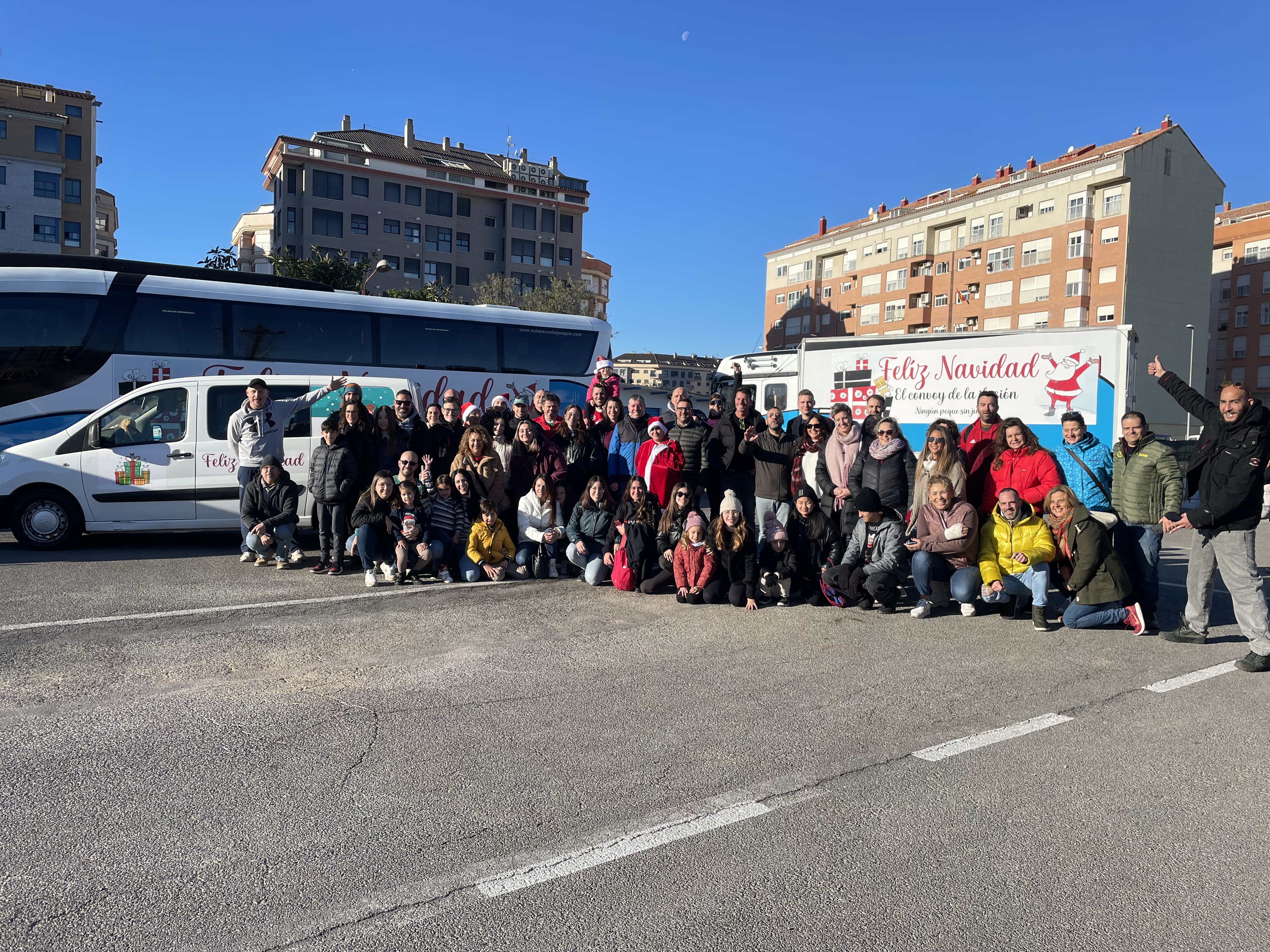 Vila-real lleva ilusión a los niños y niñas afectados por la Dana con una caravana de juguetes solidarios

