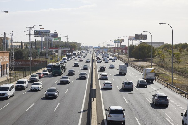 La DGT prevé 2,2 millones de desplazamientos por carreteras de la Comunitat en navidades
