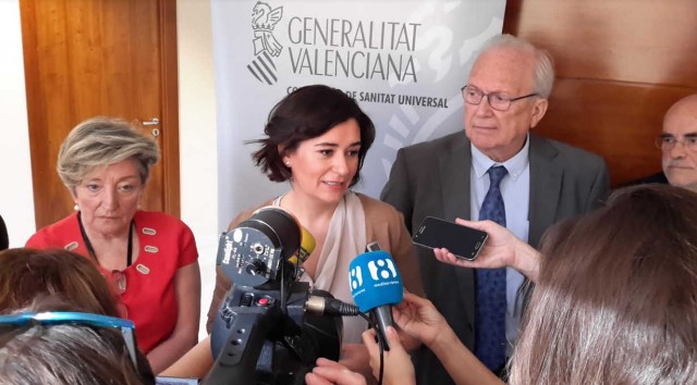 Montón anuncia que no volverá a sacar la convocatoria del servicio oncológico si el IVO no firma