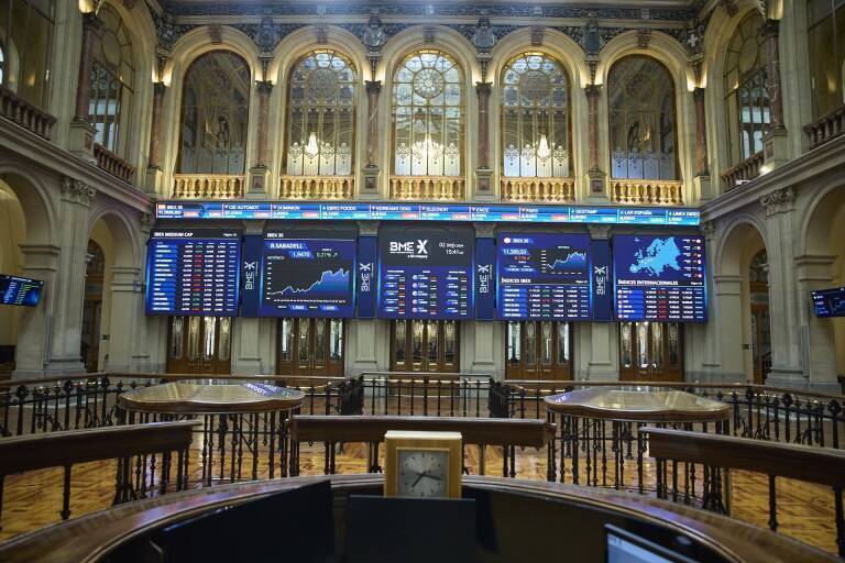 El Ibex 35 cae un 0,37% y cede los 11.900 puntos a la espera del arranque de resultados empresariales