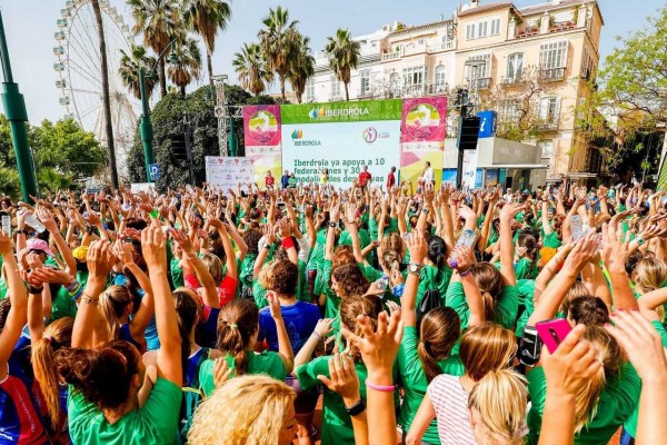 Mujer y deporte se dan cita en la Plaza del Ayuntamiento de Valencia este fin de semana
