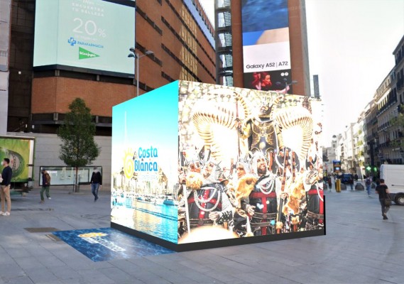 El golf se promociona en Fitur con el cubo audiovisual de Costa Blanca y un concurso de putt