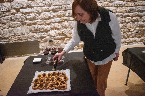 Visites guiades amb degustacions i tallers de cuina: la trufa protagonitza la gastronomia a Morella