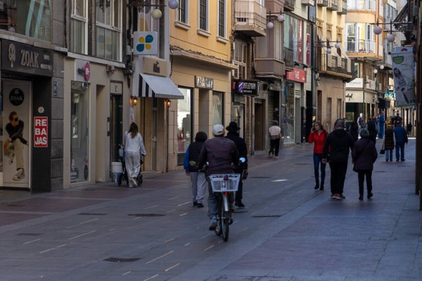 Alicante ahorra 40.600 millones hasta septiembre pero va hacia la cola en depósitos 'per cápita'