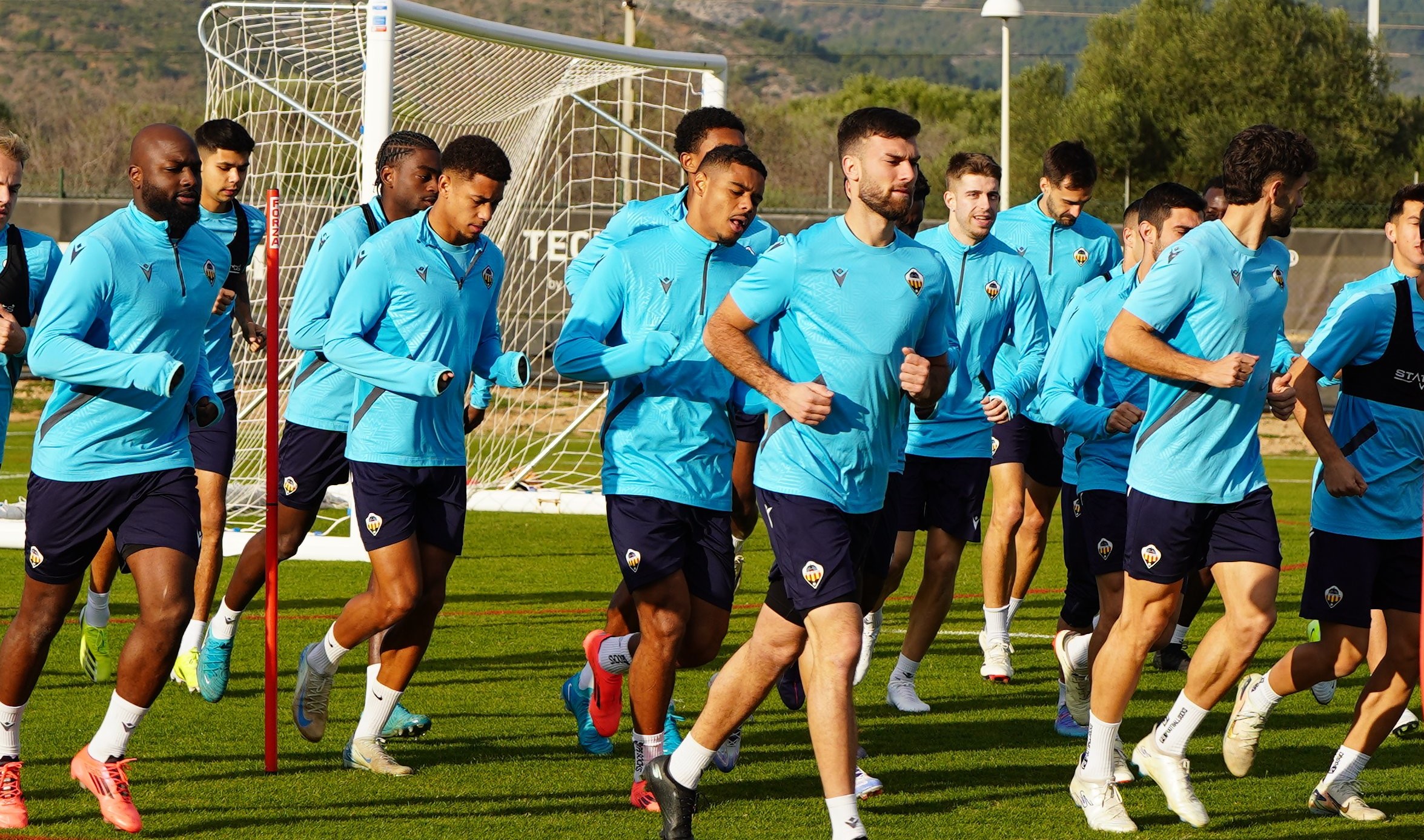 El Castellón se reencuentra con su afición para acabar con su mala racha de resultados 