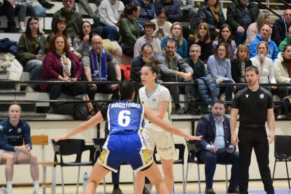 El Hozono Jairis pierde en la pista del Ardoi navarro, que era el colista de la LF Endesa (83-81)