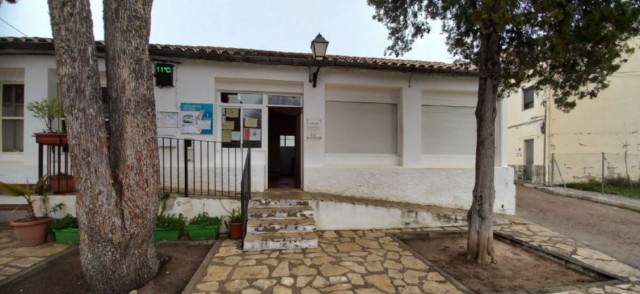 El Consell instala calefacción y agua caliente en el consultorio médico de Zucaina justo antes del frío