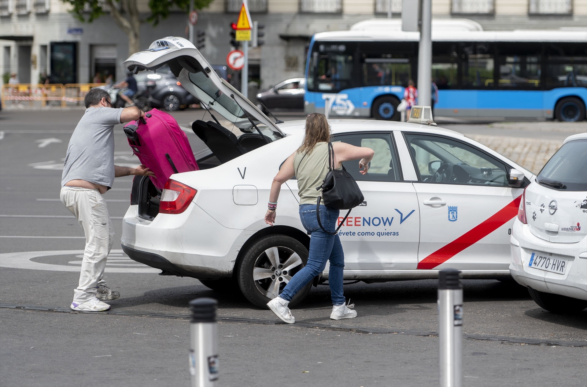 Los taxistas valencianos pararán tres horas el 29 de enero para denunciar los 