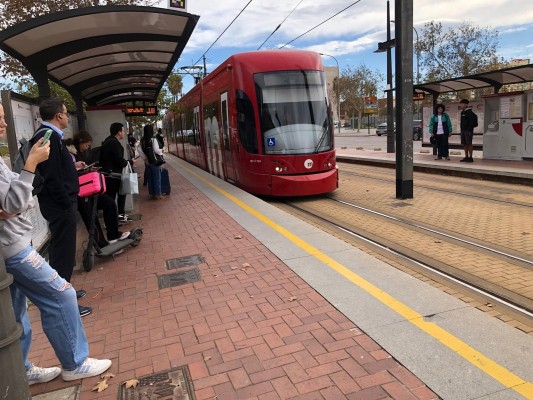 Todos los sindicatos de Metrovalencia acuerdan convocar una huelga para las próximas semanas
