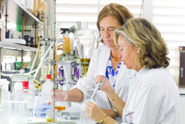 Llega la noche de las investigadoras, también en Elche, Orihuela y Alicante
