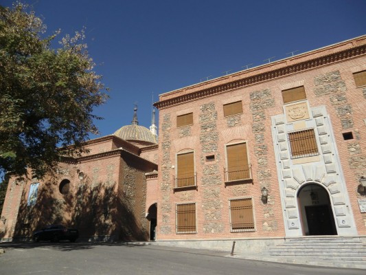 Las Hermanas Pobres de Santa Clara atenderán el Santuario de la Fuensanta y convertirán el convento en hospedería
