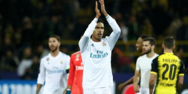 Varane renueva con el Real Madrid hasta 2022

