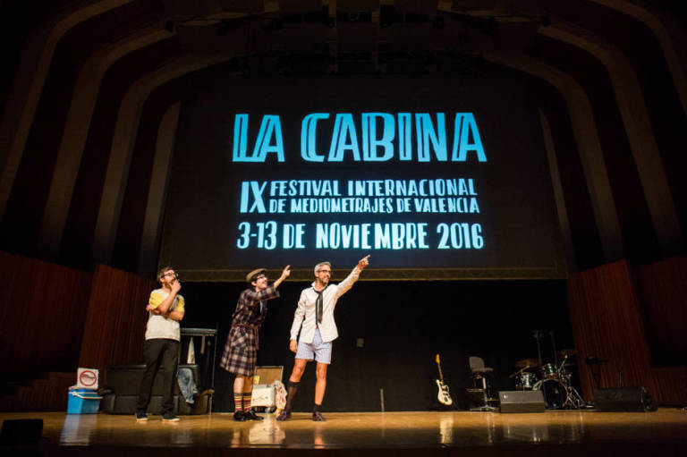 La Cabina inaugurarà la X edició amb una gala presentada per la companyia Viviendo del cuento