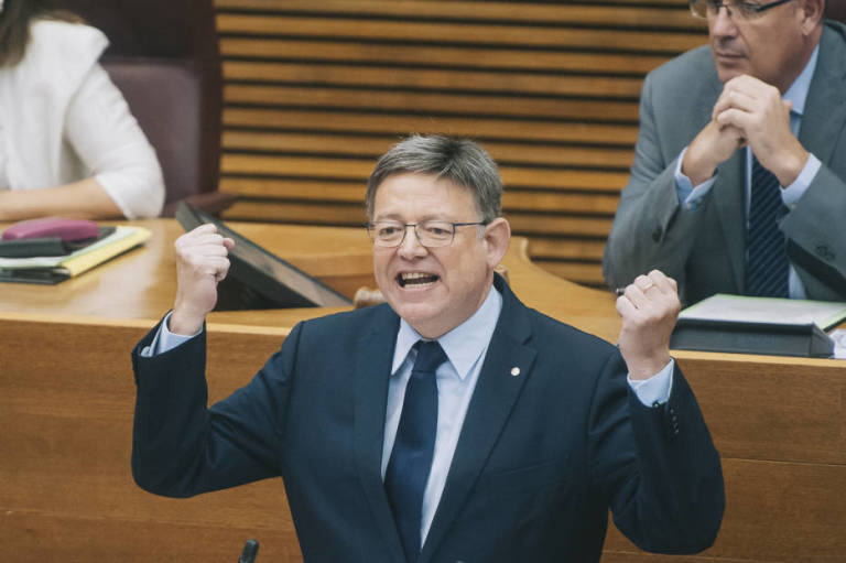 El presidente de la Generalitat, Ximo Puig, en Les Corts. Foto: KIKE TABERNER - 