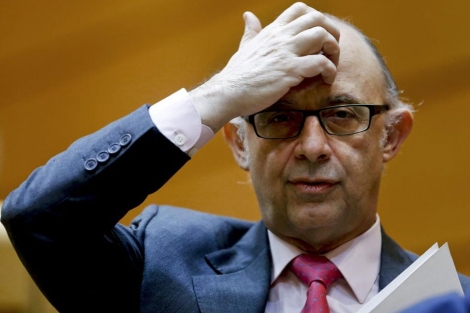 El ministro Cristóbal Montoro, en el Senado. Foto: EFE - 
