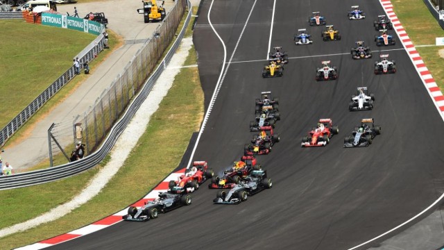 Ferrari reacciona en una segunda sesión marcada por el accidente de Grosjean