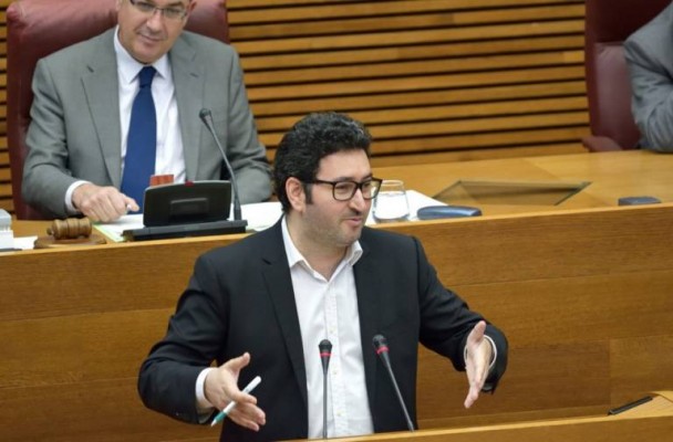 Podemos respeta el veto a la tasa turística y pide preguntar a todo el sector, que no 