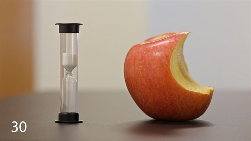 Estar 30 segundos masticando antes del siguiente bocado puede evitar comer en exceso y combatir el sobrepeso 