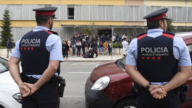 La Fiscalía se planteará al terminar la jornada si actúa contra los Mossos por su pasividad