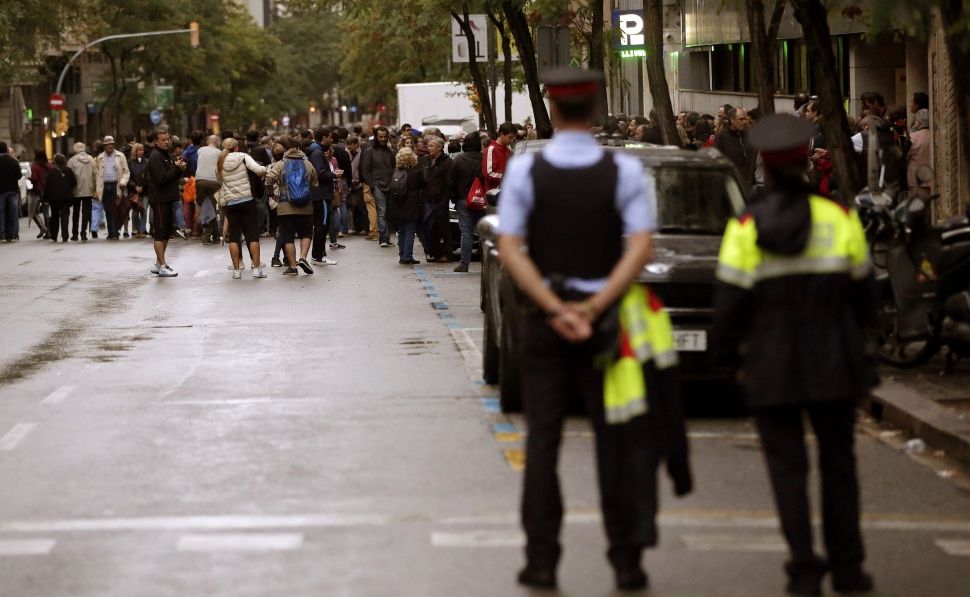 Seis juzgados investigan si los Mossos desobedecieron al TSJC con su operativo