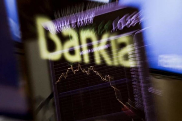 Cara y cruz de los bajistas en Bankia y DIA Supermercados
