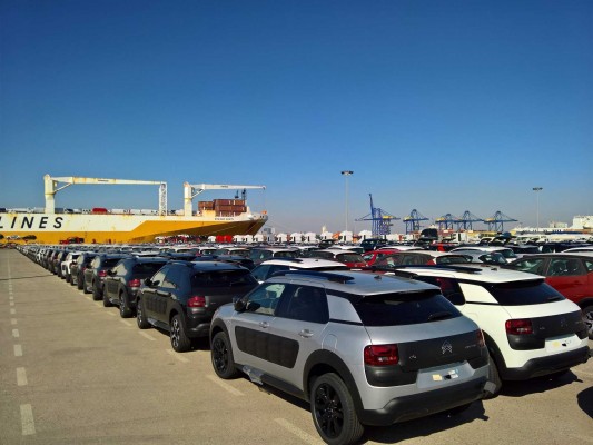 Llega al Puerto de Valencia el primer tren de Citroën C3 fabricados en Figueruelas

