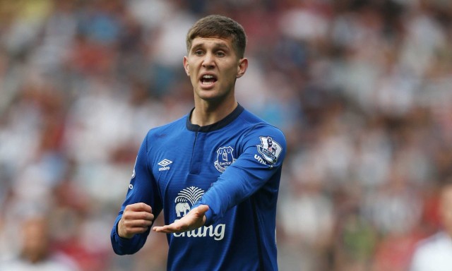 El Real Madrid se fija en Stones por consejo de Benítez
