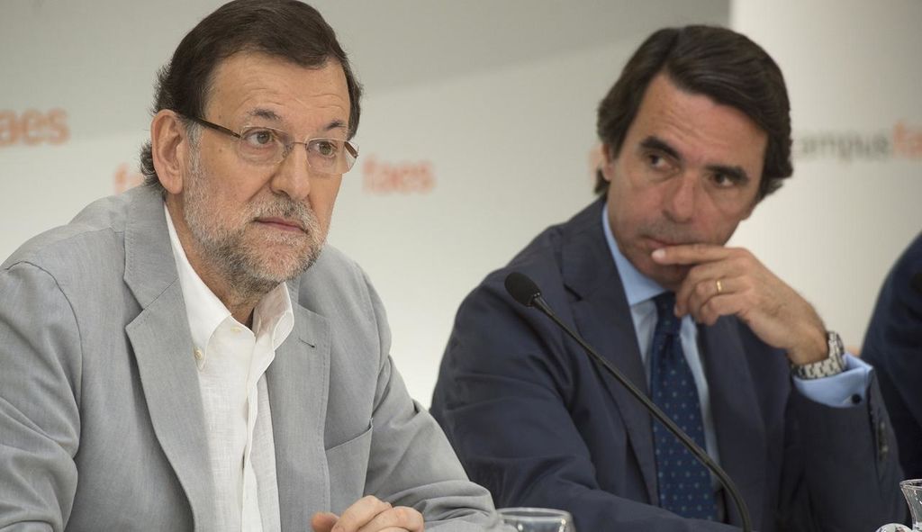 Mariano Rajoy y José María Aznar en un acto celebrado en FAES. - 