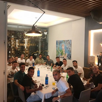 Comida de fraternidad entre la plantilla y cuerpo técnico