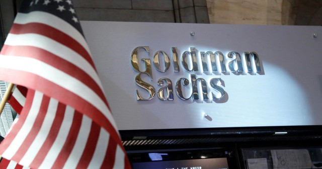 La inestabilidad catalana lleva a Goldman Sachs a rebajar los precios de la banca española