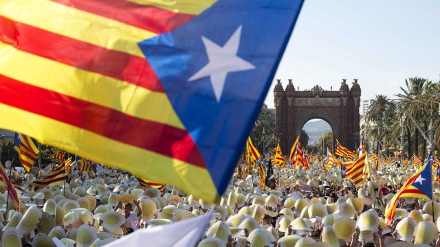 Ya son diez las empresas que han decidido trasladar su sede social fuera de Cataluña