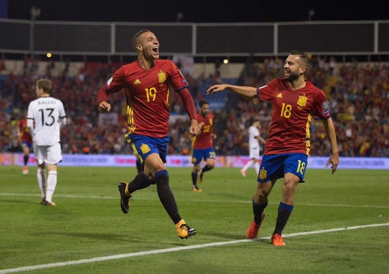 Rodrigo responde a la confianza de Lopetegui y se estrena como goleador en la selección