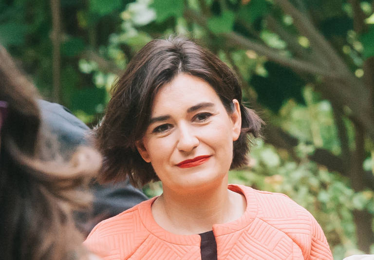 Transparencia cuestiona a Montón por varias contrataciones en Sanidad 